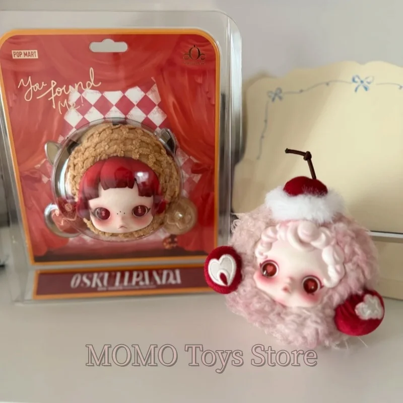 Na stanie Pop Mart Autentyczny Skullpanda Found You Me! Seria Pluszowych Etui na Słuchawki Blind Box Urocze Figurki Akcji na Słuchawki