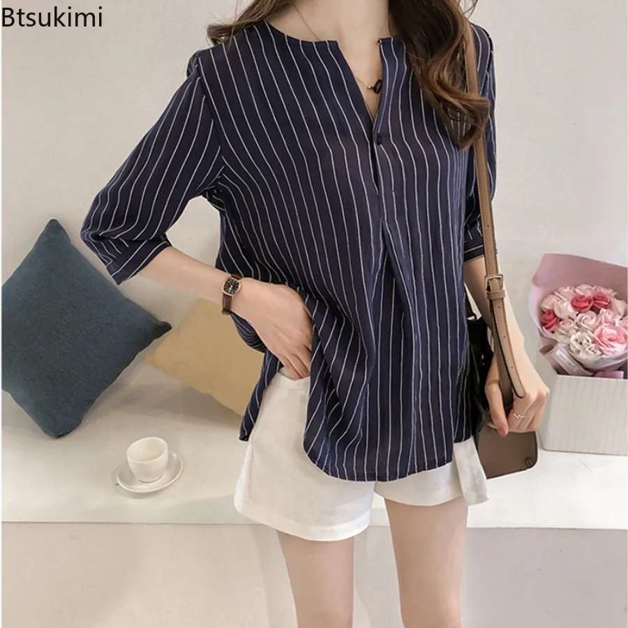 Stijlvolle Vrouwen Gestreepte Shirts Zomer Koreaanse Stijl Losse Casual O-hals Knooptops Mode Kantoor Dames Woon-Werkverkeer Elegante Blouses