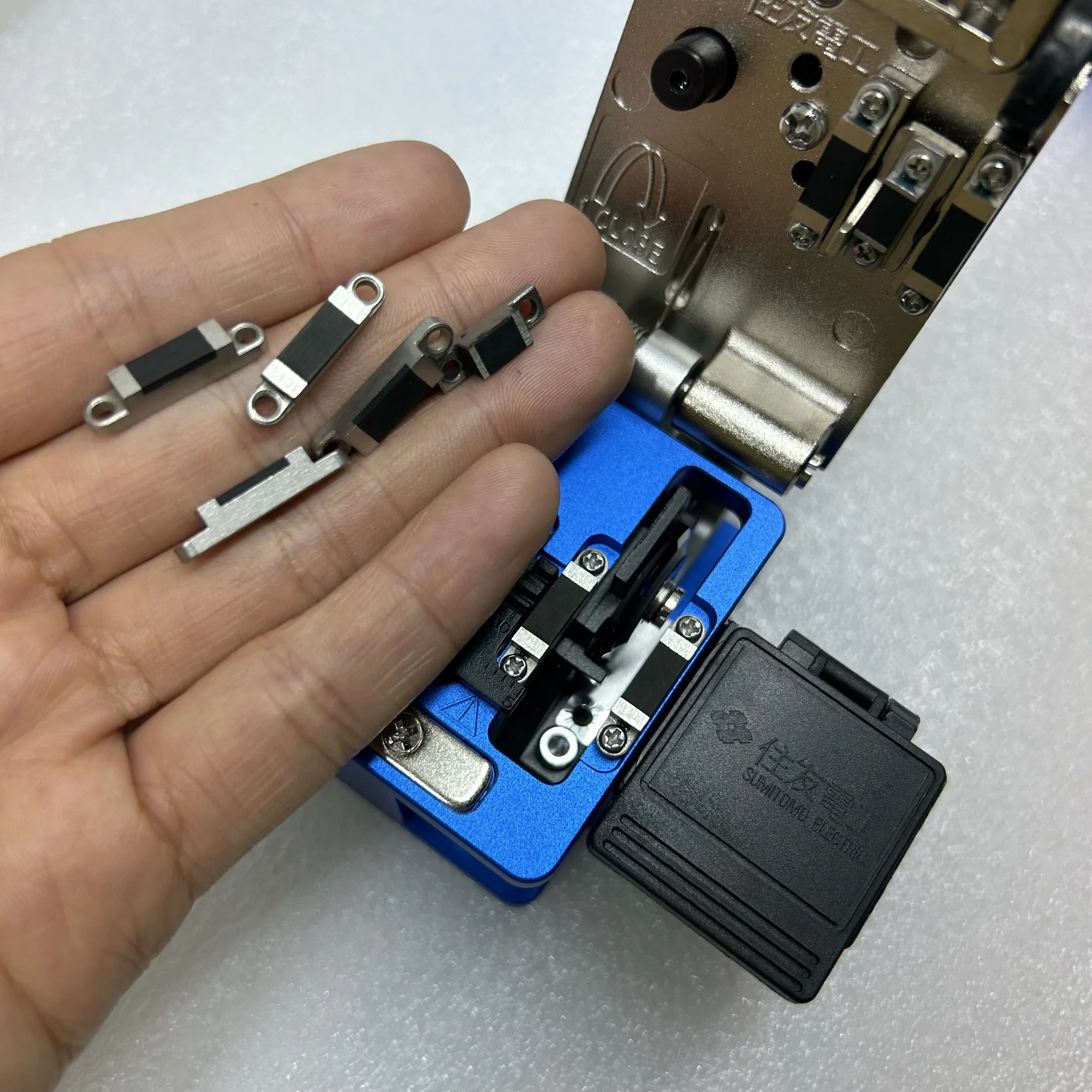 Sumitomo FC-6S Cleaver rubber pad Optic fiber cutting knife Rubber pad plate rubber gasket - Image 4