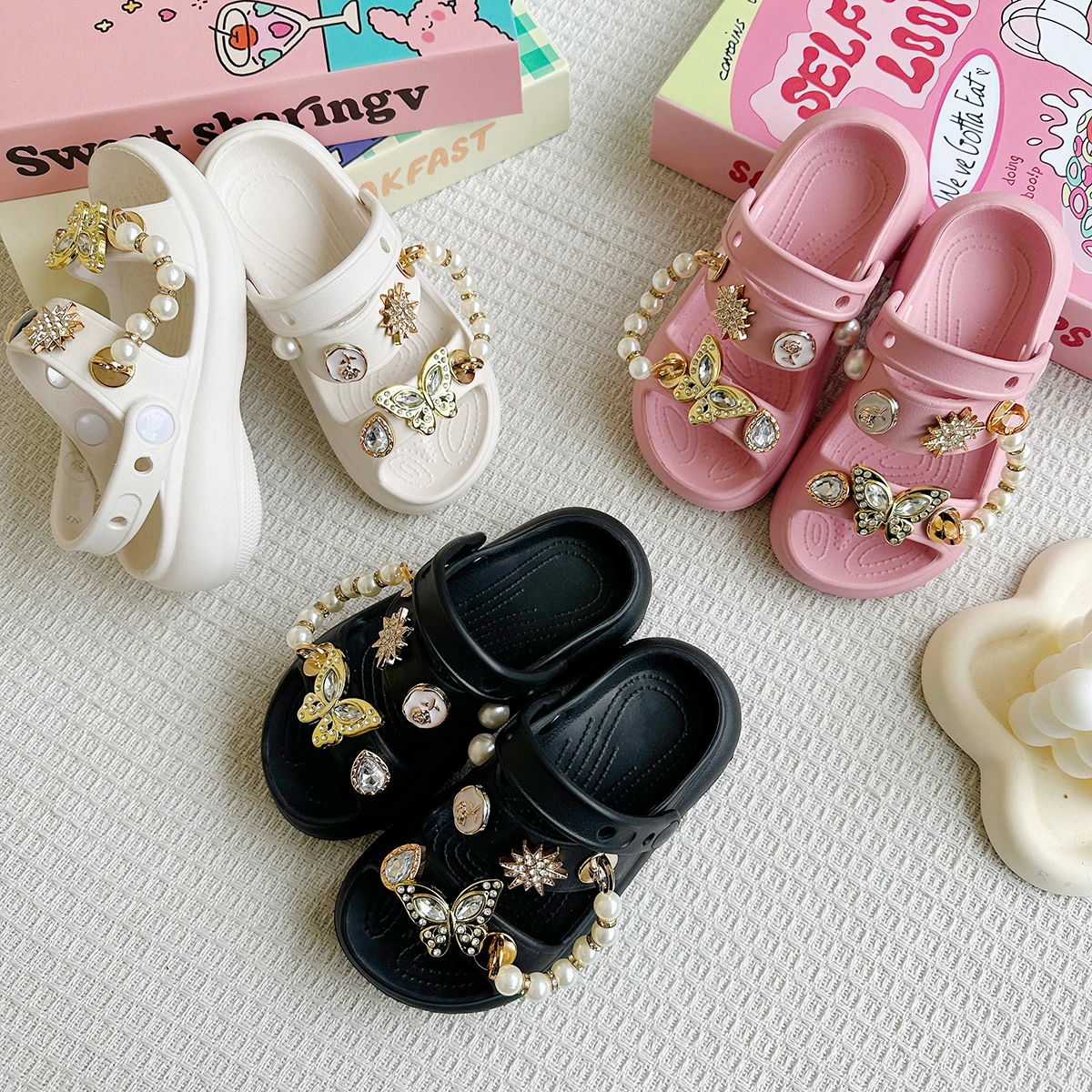 Fashion Hot-Selling Cartoon Short Pearl Gold Butterfly Parent-Child Slippers New Flat-Soled Boys' and Girls' Non-Slip Soft-Soled Sandals 811