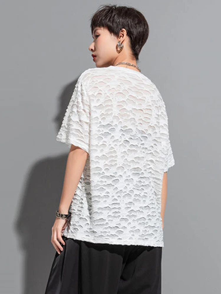 [EAM] Women White Lace Hollow Out Slit Irregular T-shirt New Round Neck Short Sleeve Fashion Tide Spring Summer 2024 1DF8423