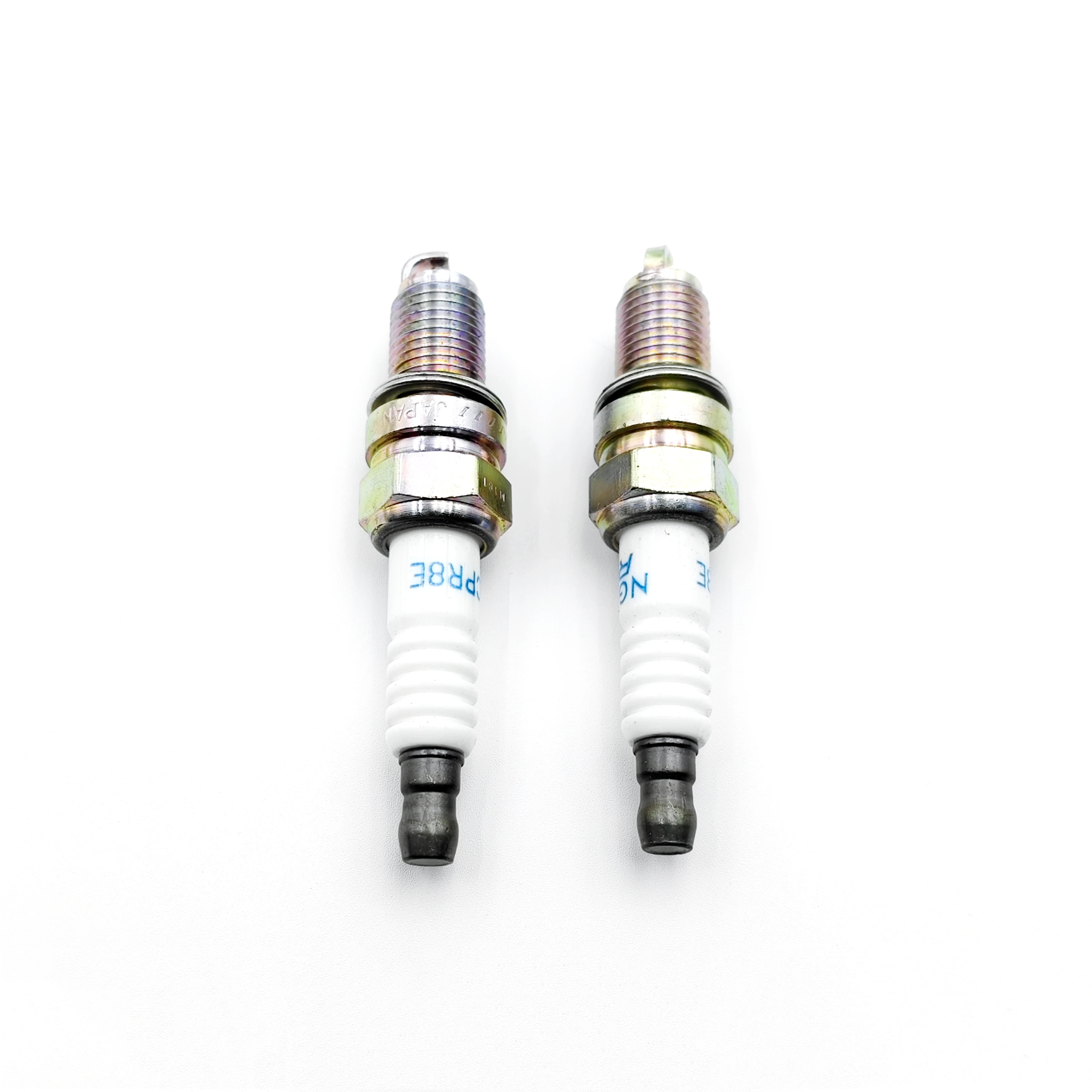 

Свеча зажигания DCPR8E для TGB Target 600 E4 T3b Blade 600LT 600SE 600LTX E4 E5 1000LT E2 E4 T3b 1000LTX E4 T3b 1000LTX MAX E5 910528