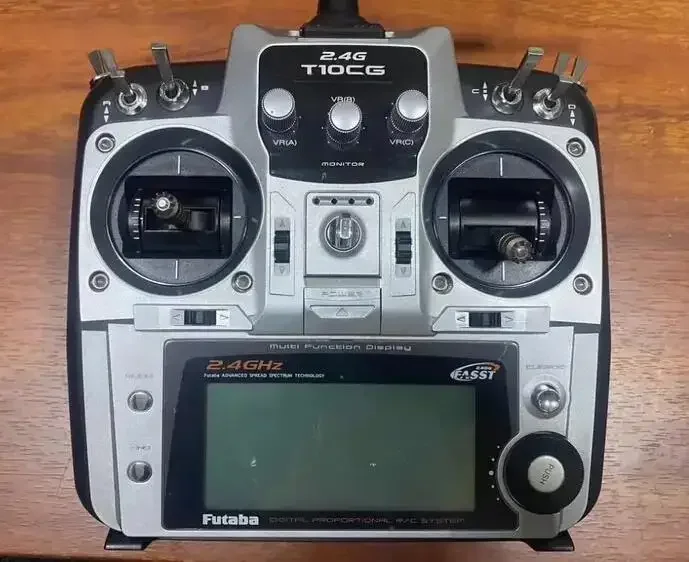 Futaba 90% new 10CG 10C T10CG 2.4GHz 2.4g FASST 2048 10ch Transmitter TX for FASST Airplane Radio System