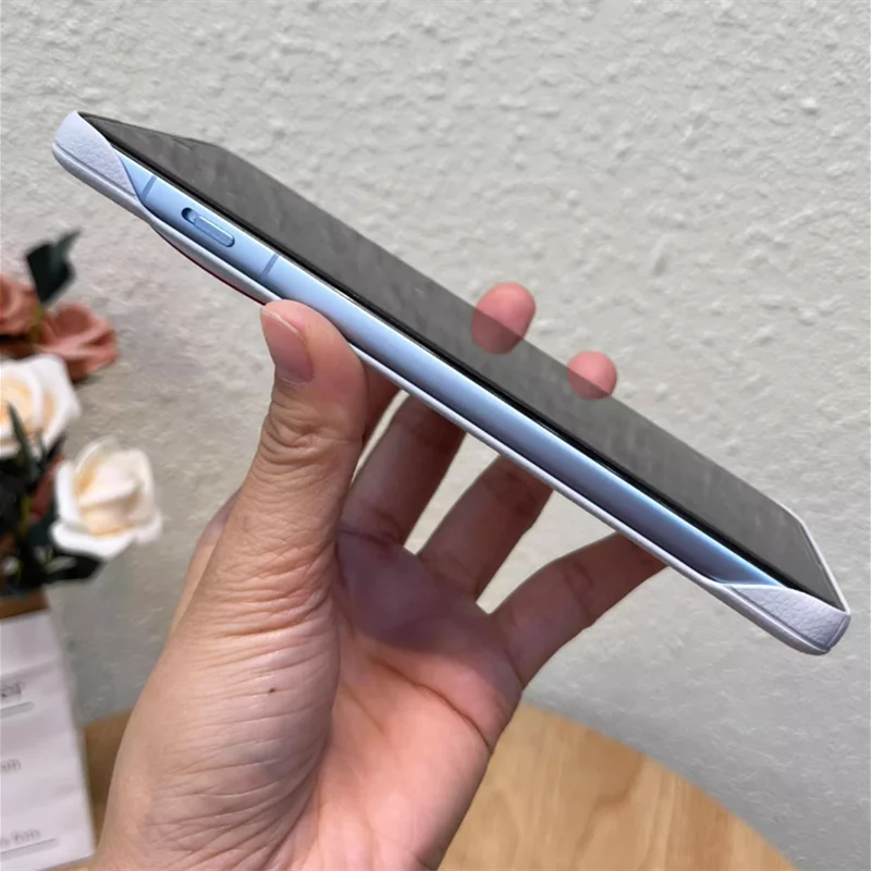 حافظة ظهر صلبة من الجلد بدون إطار رفيعة للغاية لهاتف OnePlus 13/13R/ACE 5 Pro غطاء مغناطيسي فاخر نصف ملفوف