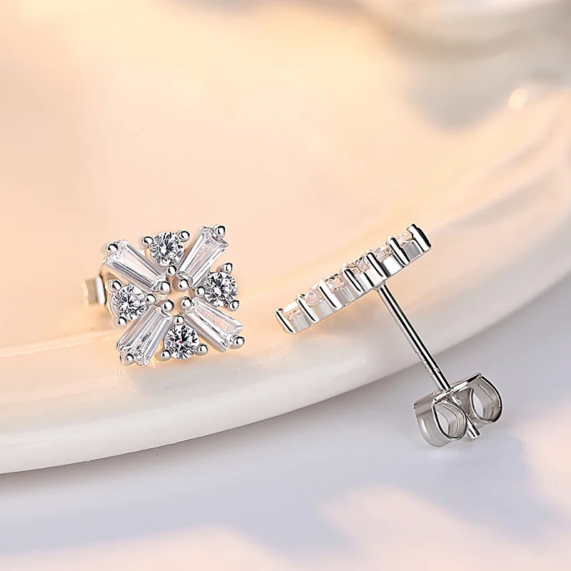 Cute Lovely Square Stud Earrings For Women Shiny Crystal Zirconia Stone Cubic Tiny Ear Nail Jewelry Female Trendy Earring Gifts