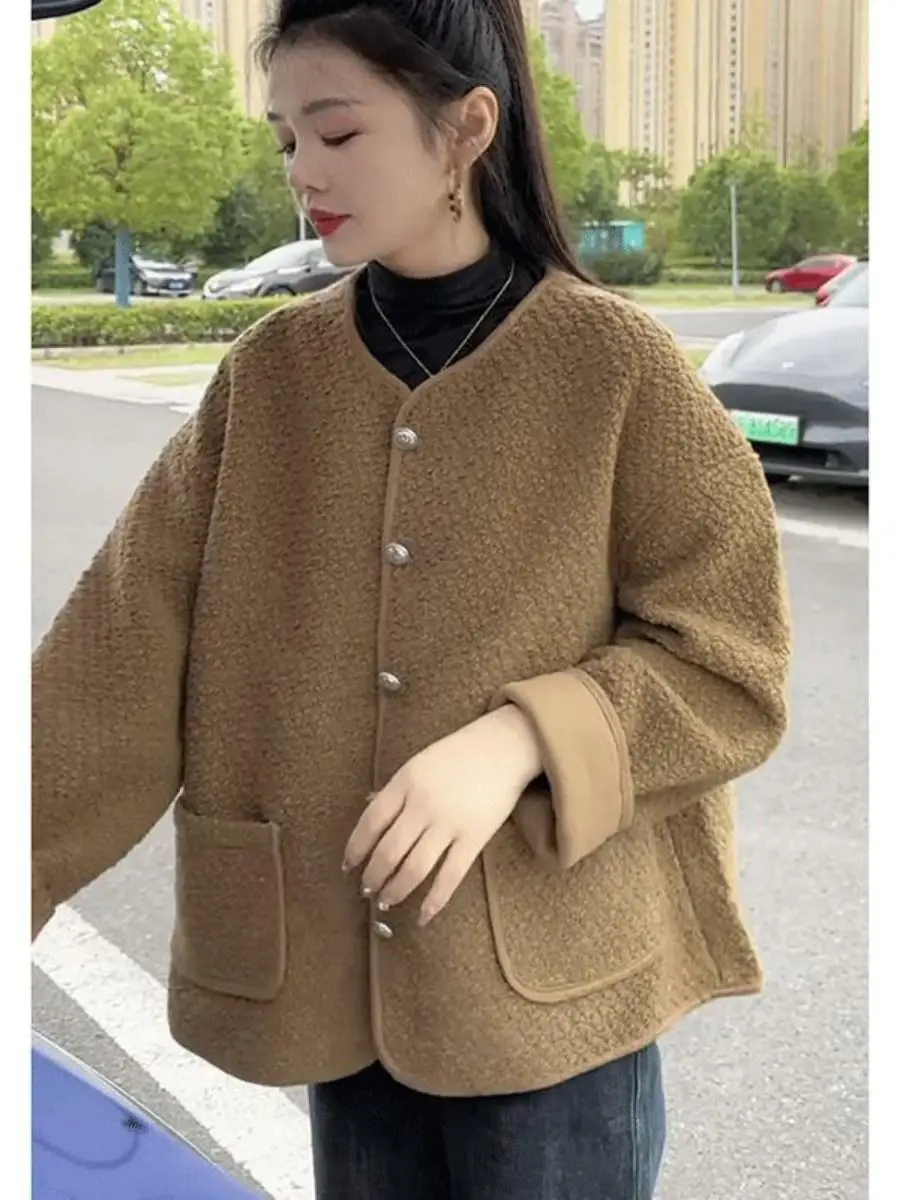 Premium Short Lamb Fur Collarless Coat Women's Loose Fit Slimming Style Autumn Fashion Outerwear round Neck Skin And Hair Int...