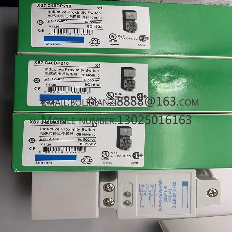 

Authentic original XS7-C40DP210 XS7C40MP260 New sensor with item pictures