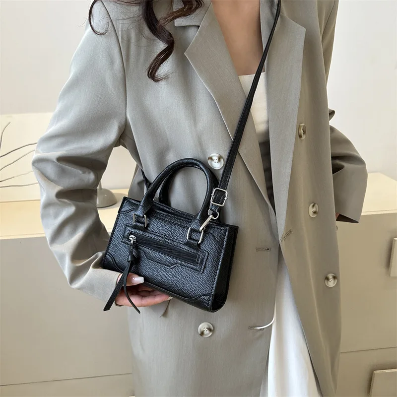 Retro Texture Bag For Women New Fashion One Shoulder Crossbody Bag Hong Kong Style Solid Color Small Square Bag Splice Handbag