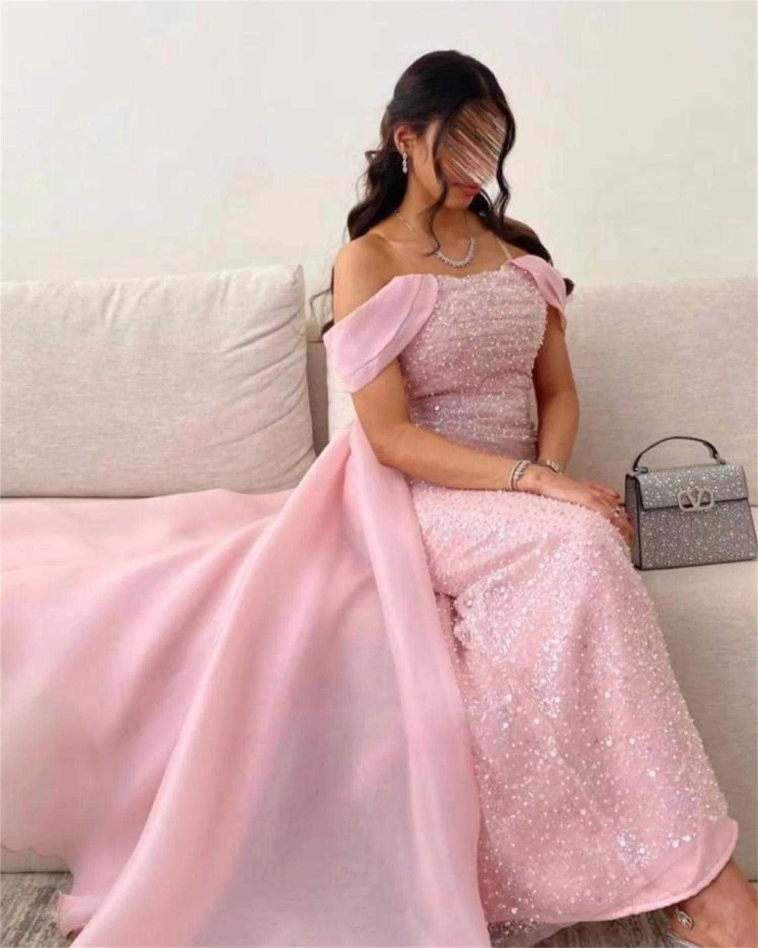 

Pink Sequins Long Bespoke Occasion Gown Evening Dresses Pastrol Unisex Jersey Retro Dubai Saudi Arabic Israel Prom Customized