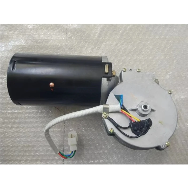 

Оригинальный мотор стеклоочистителя для автобусов ZD2733X/150 W24V, крупная текстура, мелкие зубья