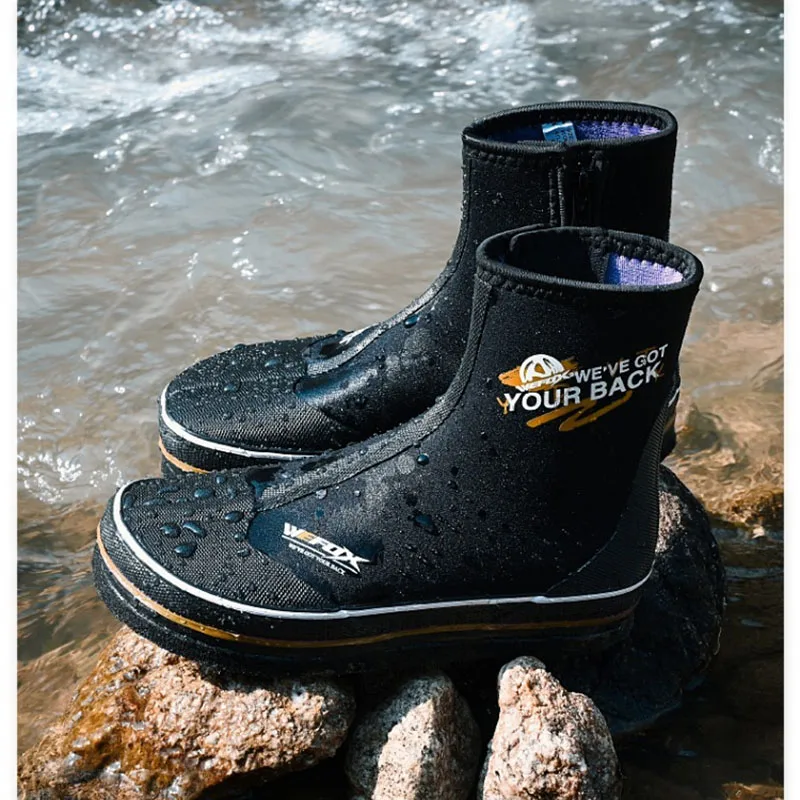 Fly Fishing Shoes Felt Sole with Nails Anti Slip Climbing Hunting Sea River Upstream Reef Rock Fishing Shoes Breathable Boots