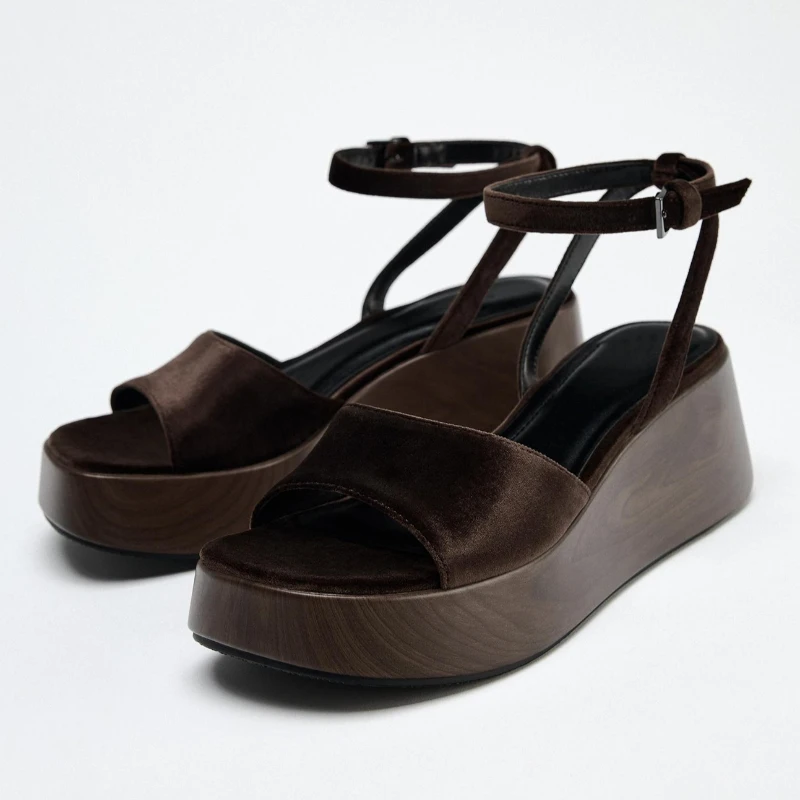 

Retro Velvet Wedge Platform Sandals Women Elegant Ankle Strap Open Toe Buckle High Heels 2026 Summer Comfortable Designer Shoes