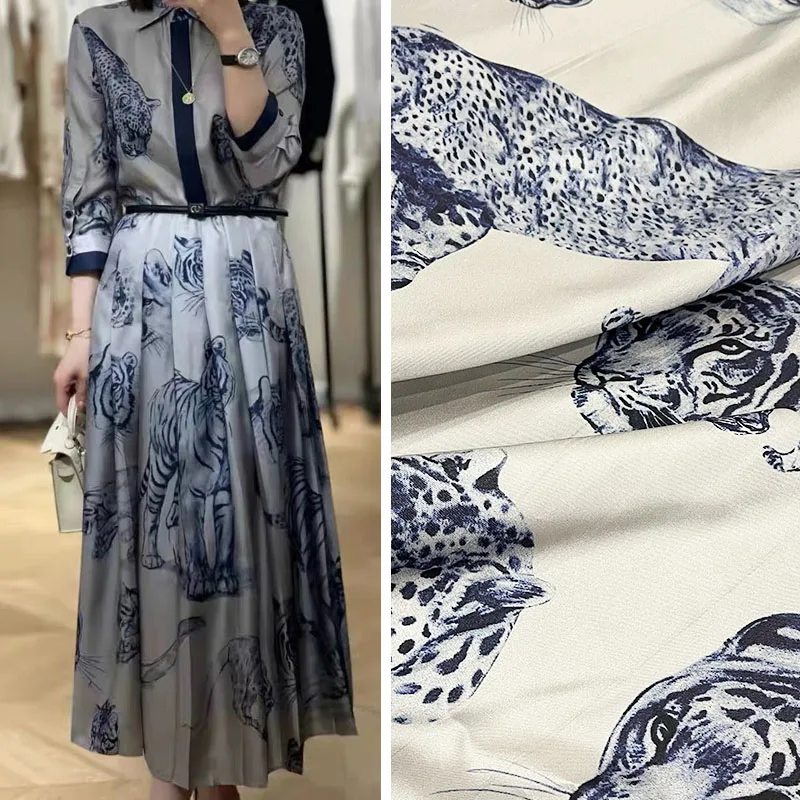 2022 nuovo modello di tigre di seta twill di poliestere abbigliamento primaverile ed estivo da donna haute couture fashion tessuto per cucire fai da