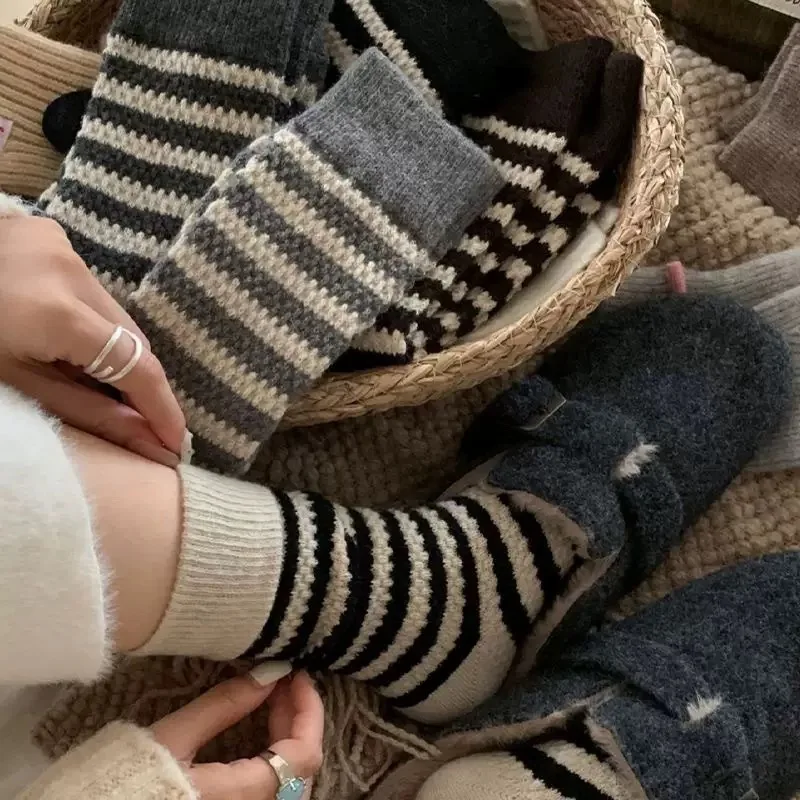 

Warm Wool Cashmere Middle Tube Socks Autumn Winter Women Men Solid Color Thicken Velvet Home Floor Socks Soft Casual Cotton Sock