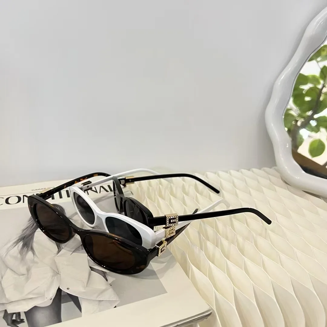 

European American Style Sunglasses Women Oval Shape UV Protection Men Sunglass Hiking Travelling Sun Glasses for Women