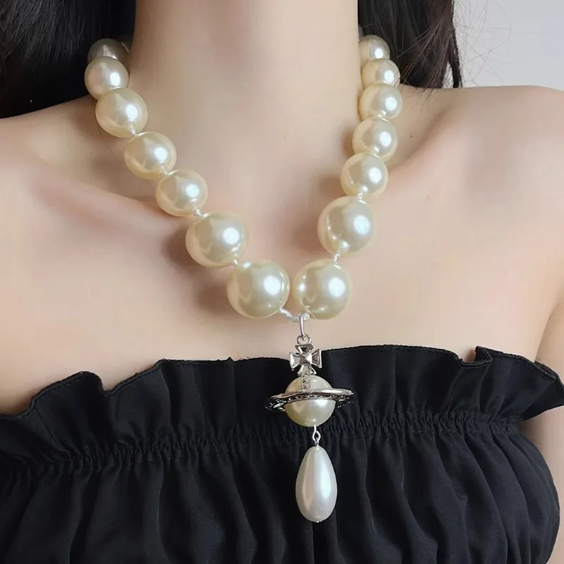 

Exaggerated Saturn Necklace Giant Pearl Three-dimensional Water Drop Pendant Collarbone Necklace