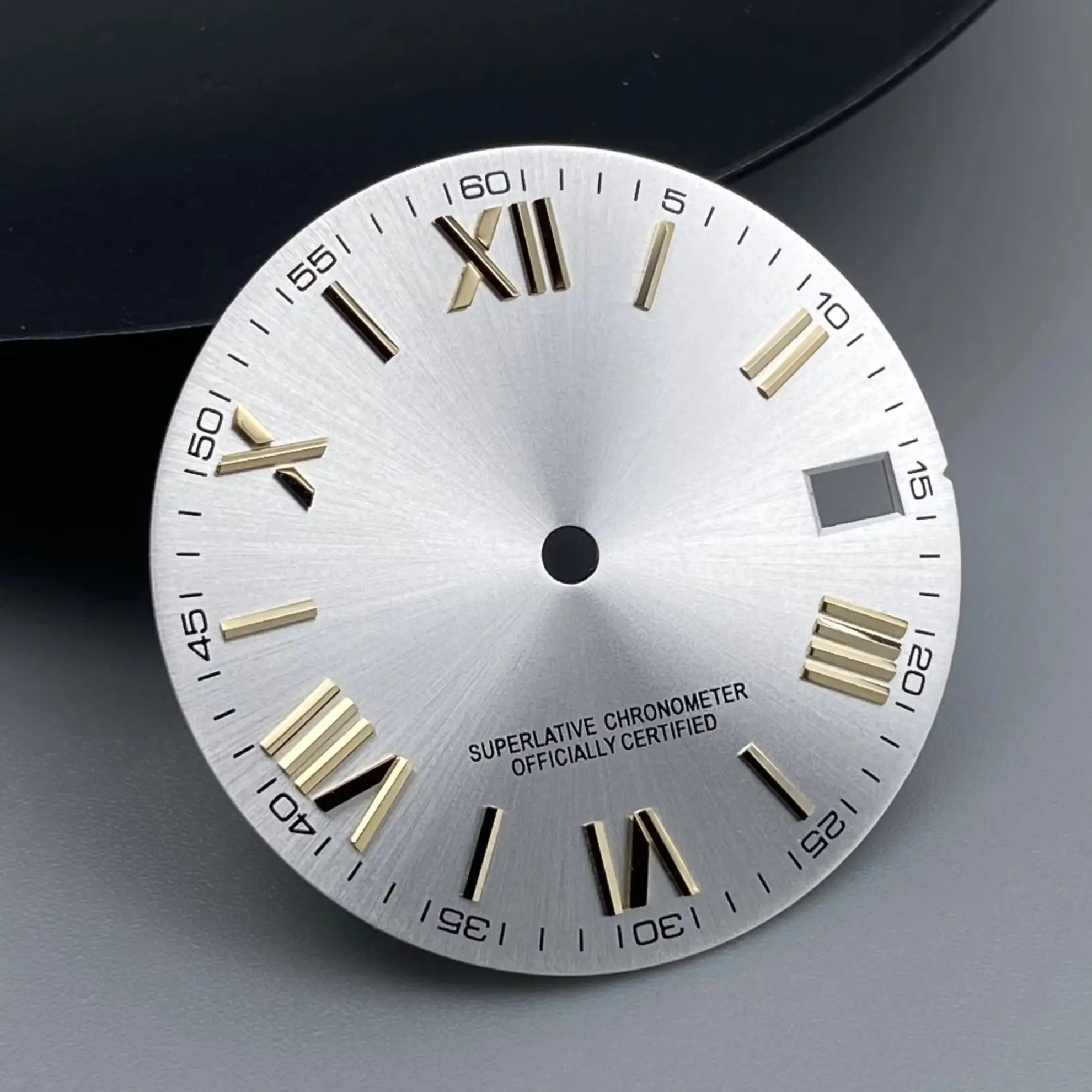 28.5mm NH35 Dial Single date dial Green Luminous No logo Fit NH35 NH36 NH34 movement watch accessories