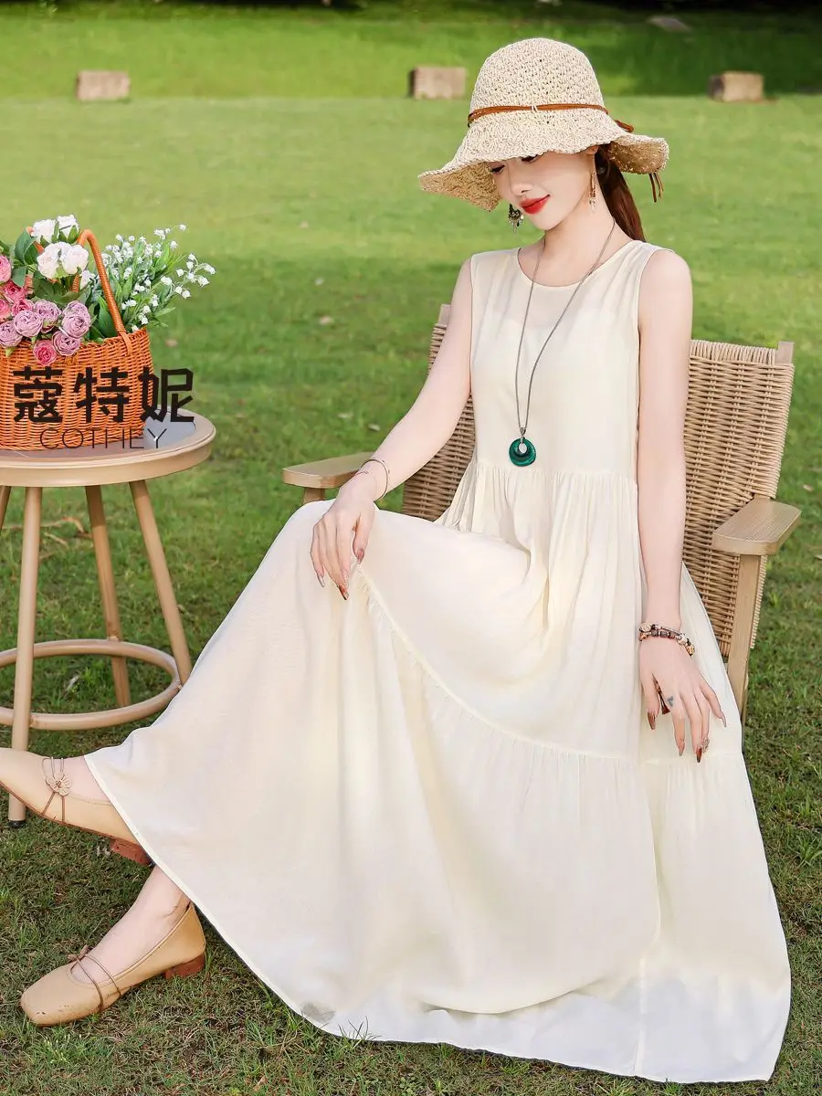 Thumbnail 4 - #9 Best Flowing Long Dress to Buy In 2026