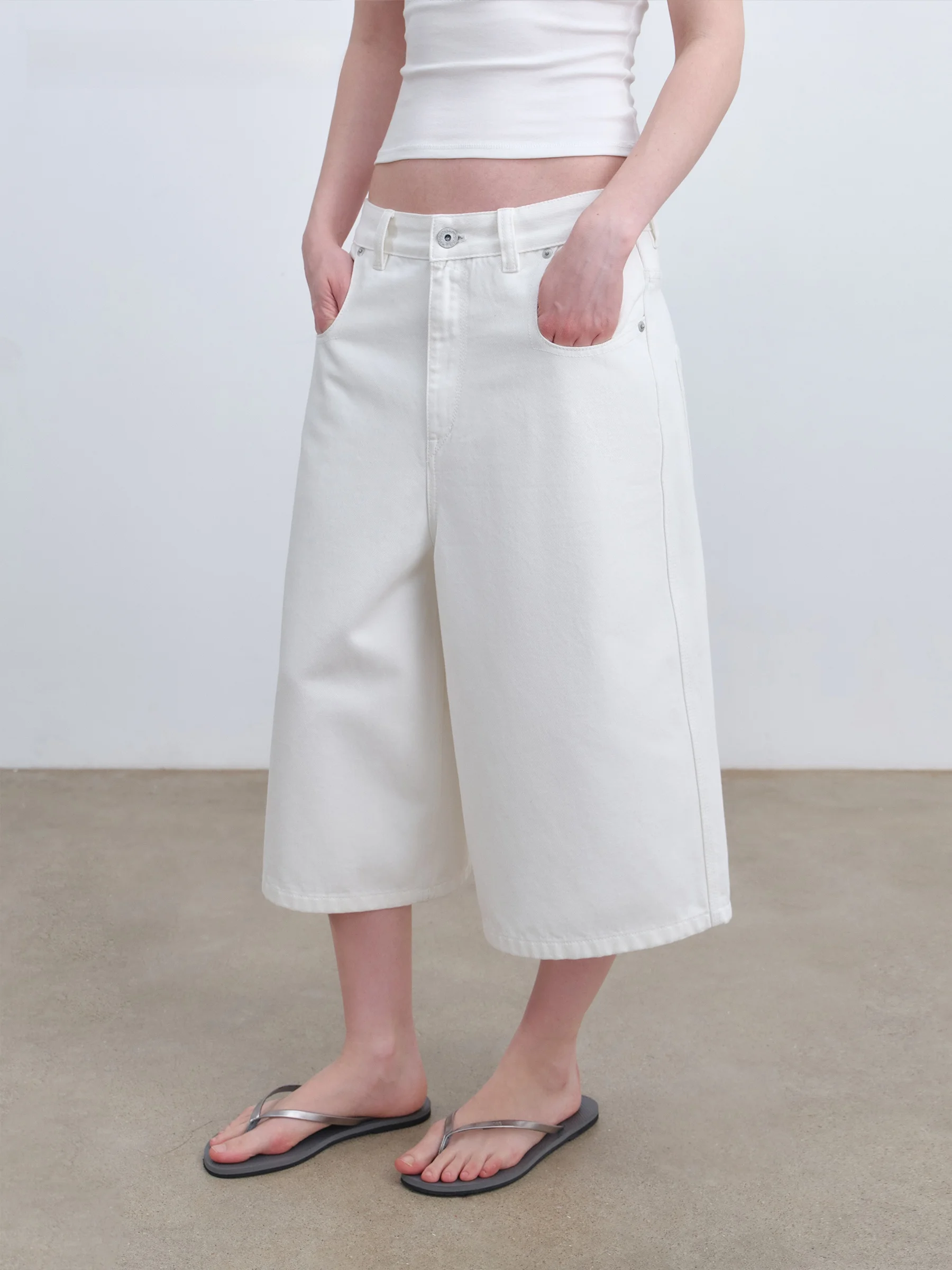 

VERMO Clean Color Block Vintage Press Line Adjustable Waist Seven Inch Casual Cotton Jeans Shorts for Women And Men