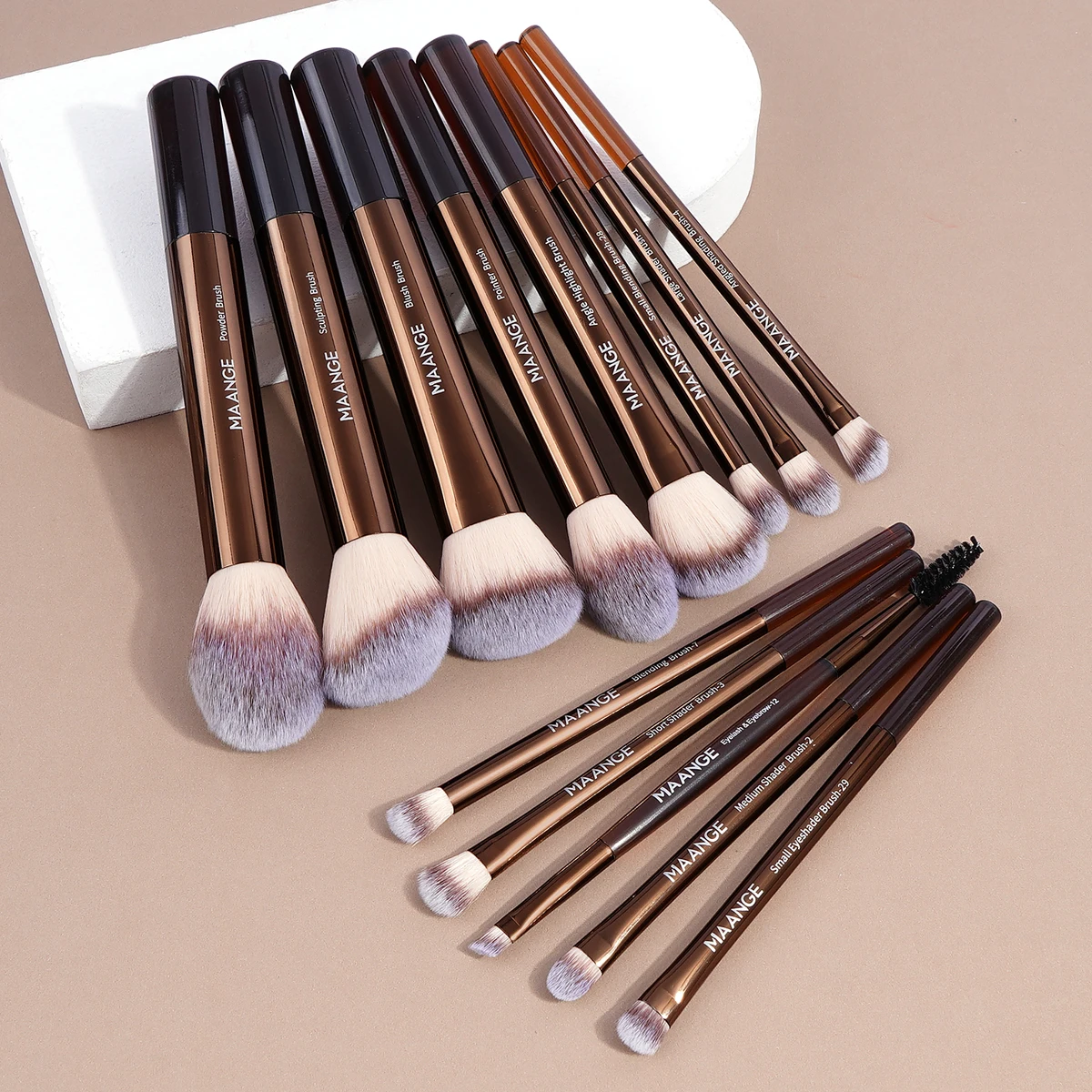 MAANGE 13 pièces ensemble de pinceaux de maquillage fond de teint correcteur poudre fard à paupières Blush brosse Kabuki mélange outil de beauté cosmétique pour le visage