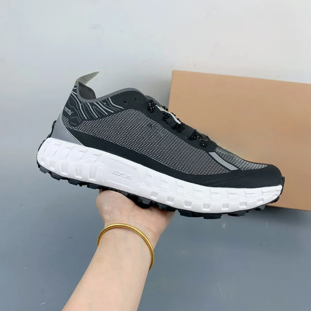 

Lightweight Outdoor Trail Shoes Men's Running Shoes, Women's Hiking Shoes, Casual Sports Running Shoes Unisex