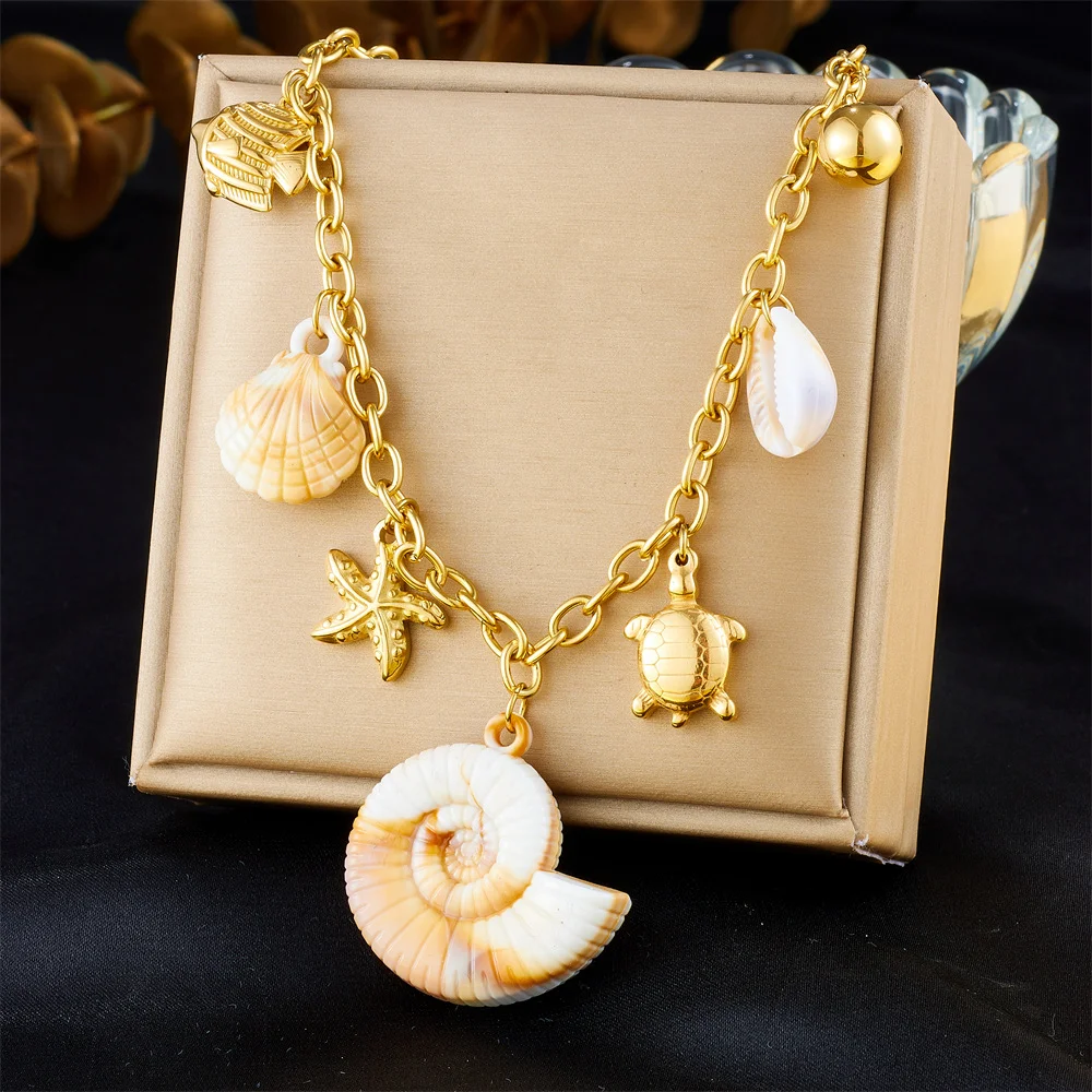

Ocean Charm Bracelet 18K Gold Starfish Turtle Fish Shell Conch Bead 316L Stainless Steel Women Beach Jewelry