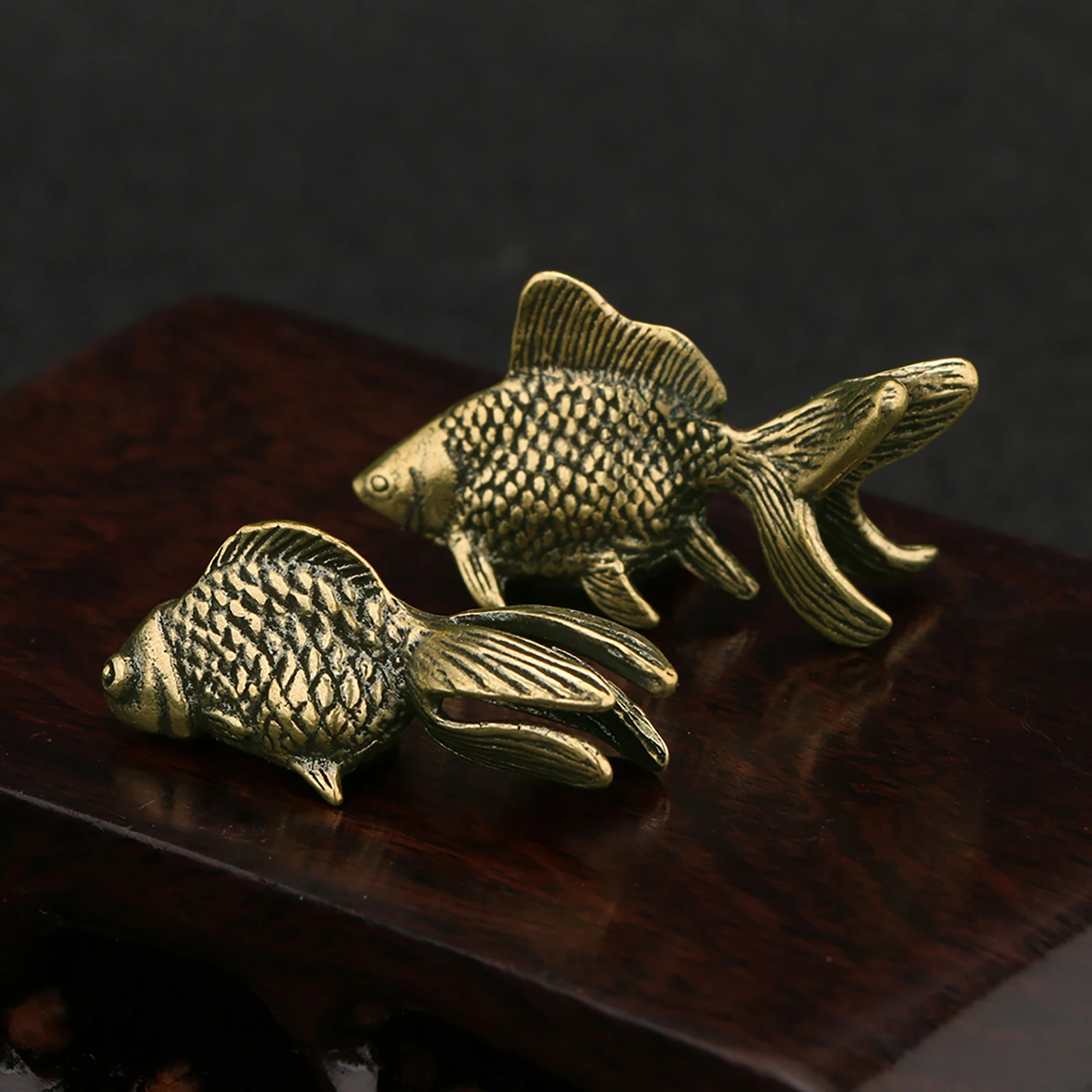 1PCS Bronze Solid Koi Antique Handicraft Copper Brass Carp Ornaments Goldfish Tea Pet Desktop Decoration Living Room Home Decor