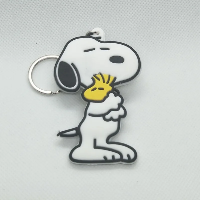 Snoopy Keychains Pendant Charlie Cartoon KeyRing Jewelry Handbag Decoration Couple Anime Backpack Car Key Pendant Christmas Gift