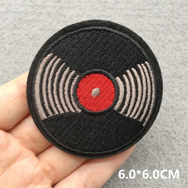 Rockmusik bestickte Aufnäher auf Kleidung, Aufkleber, DIY-Bügelapplikationen, Aufnäher für Kleidung, Jacke, Jeans, Headset, Gitarre, Streifen – Detail 11