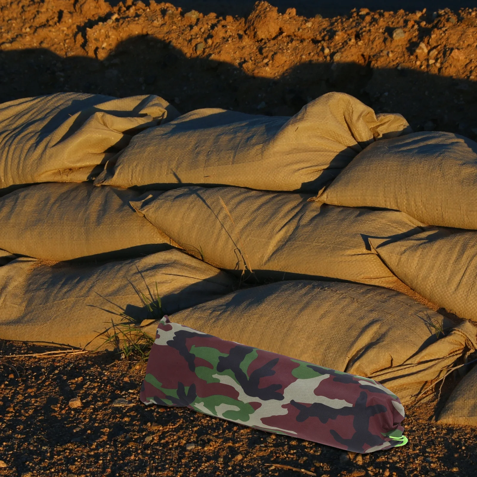 Sacos de areia para controle de inundações, 2 peças, camuflagem, durável, pano oxford, fecho com cordão, barreira de inundação reutilizável para porta, janela, porão