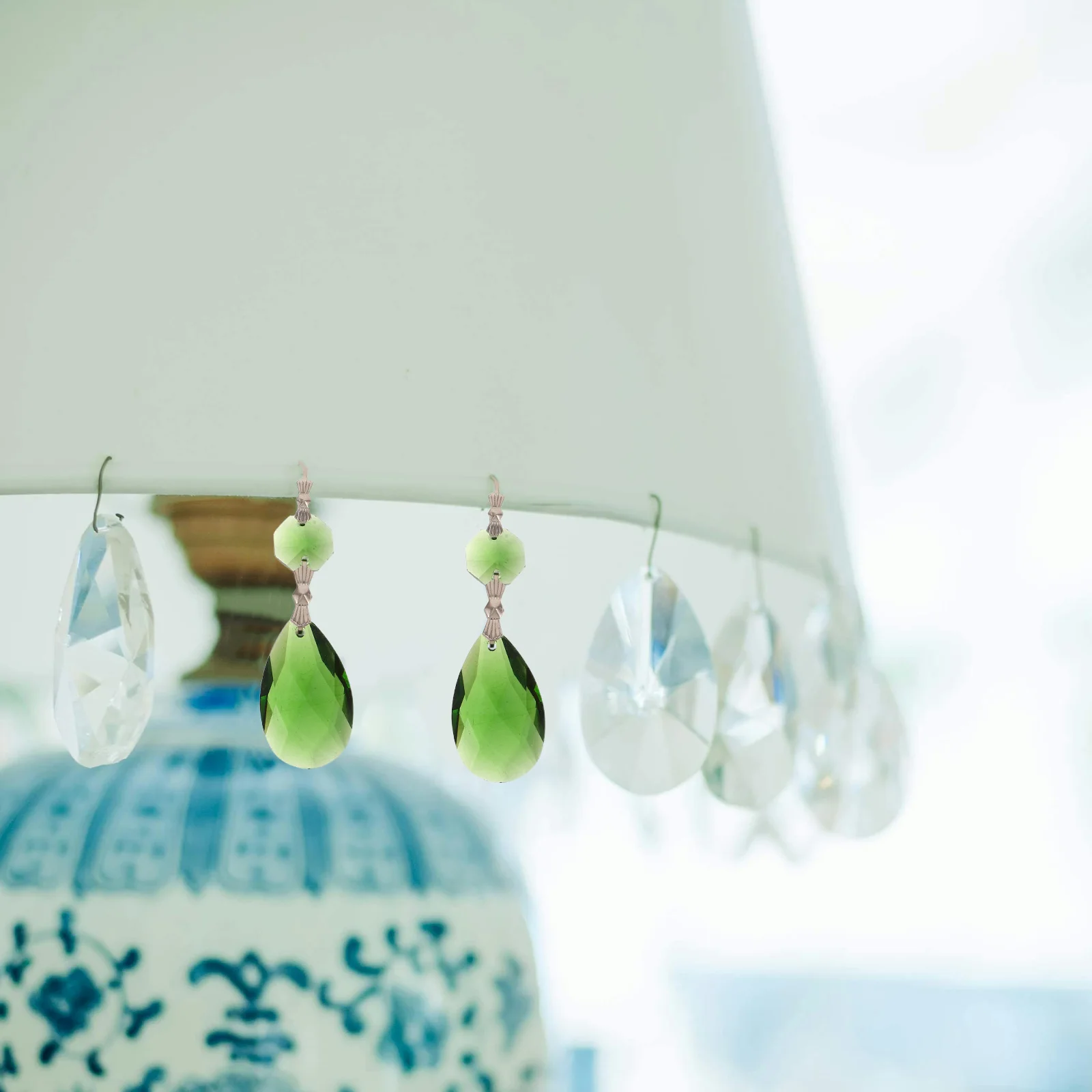 5 قطعة المنشور المعلقة الدمعة الملونة خرز كريستالي لنافذة الثريا مصباح السقف زينة المعلقات الإضاءة المنزلية