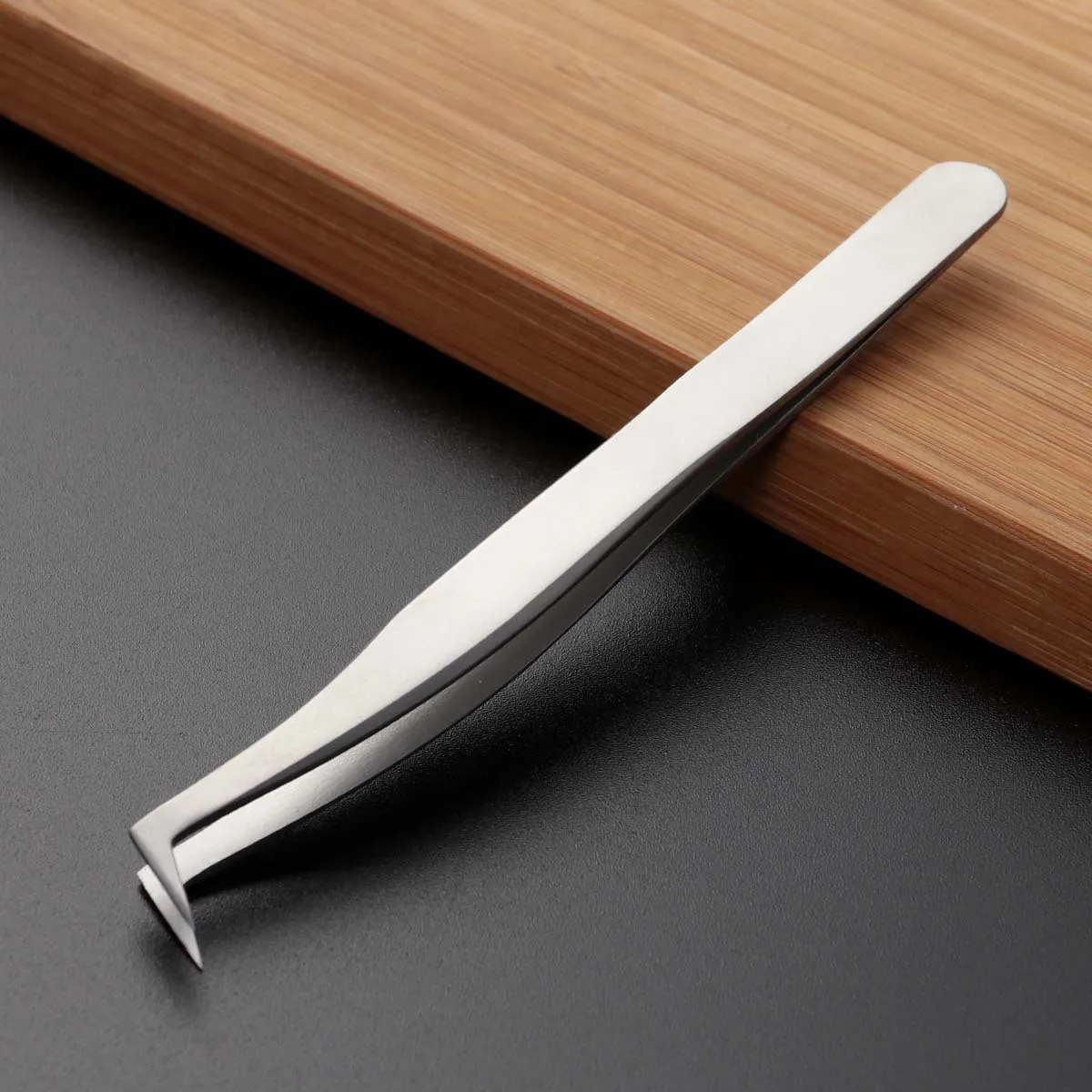 แหนบติดขนตาปลอมสแตนเลส 7 รูปทรง คลิปหนีบความแม่นยำสูง สำหรับต่อขนตาผู้หญิง