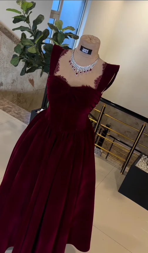 Evening Luxury Party Dresses Dubai Vintage Claret Velvet Formal Occasion Prom Gowns Elegant A-Line Customized أطقم فسات