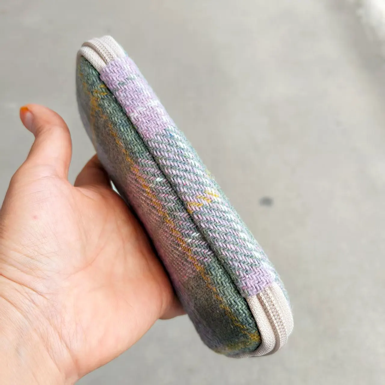 high-quality-handmade-woolen-plaid-pen-bag-with-zipper-dry-original-stationery-storage-bag-for-pens