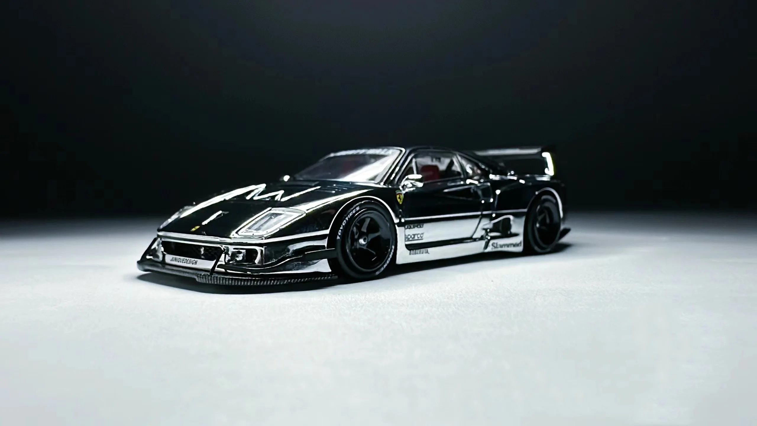 INNO 1:64 大人ホビー F40 北京オートショー制限なしプラスチックフィルムダイキャストモデルカー
