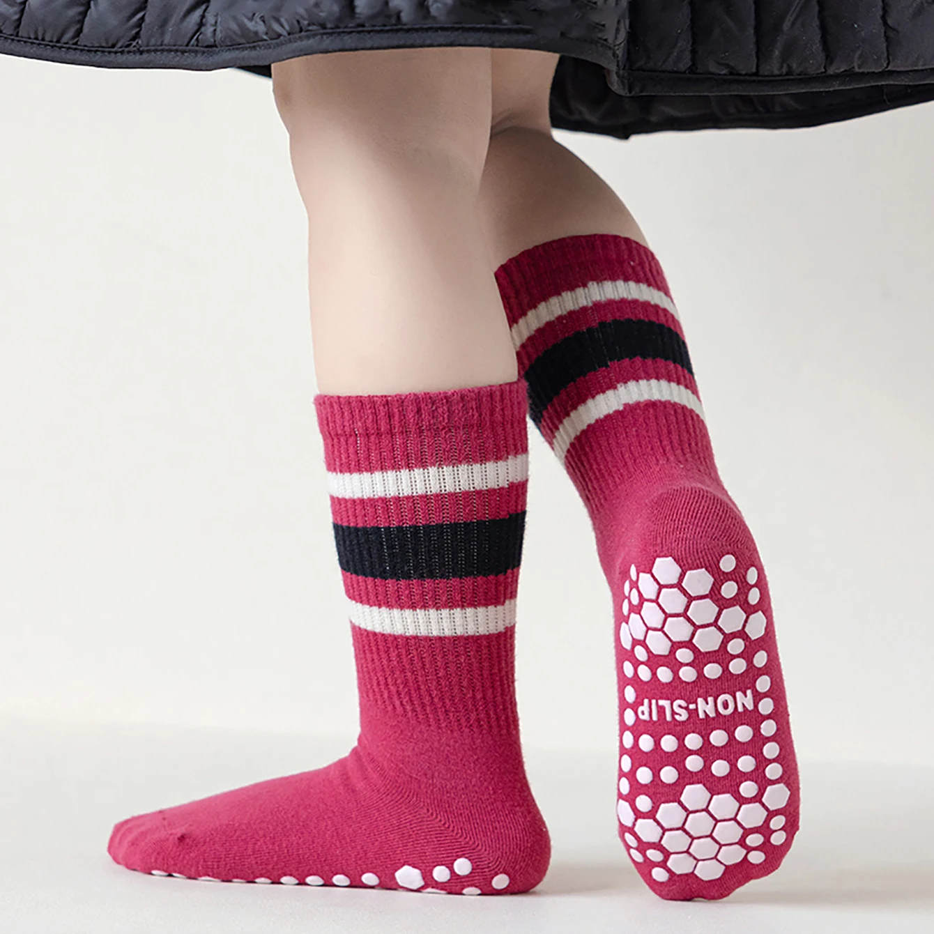 5 Paar Mädchen, mittelgroße und große Kinder-Bodensocken mit herzförmigem Streifenmuster, mittellange Socken, rutschfest, verschleißfest – Detail 11