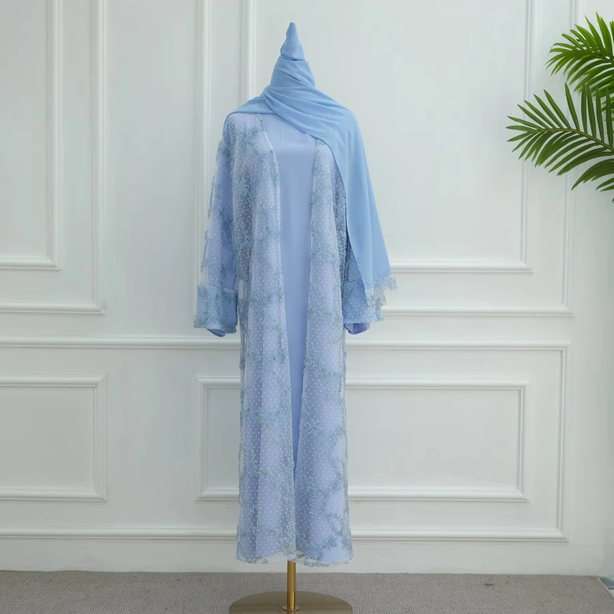 

New Abaya Dubai Lace Textured Floral Muslim Abaya 3 Piece Set Islamic Clothing Women Modest Abaya with Inner Dress and Hijab