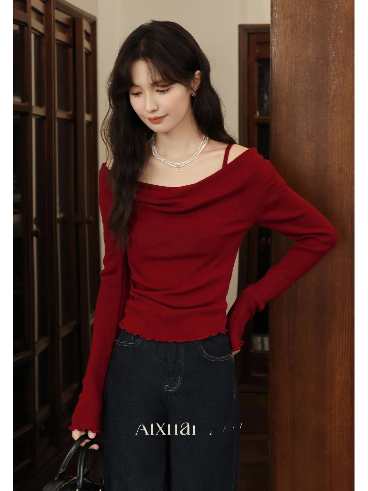 

Romantic Mood Knitted Sweater Women's Spring 2026 New Style Red New Year's Top Elegant Atmosphere Fake Two-Piece Knitwear