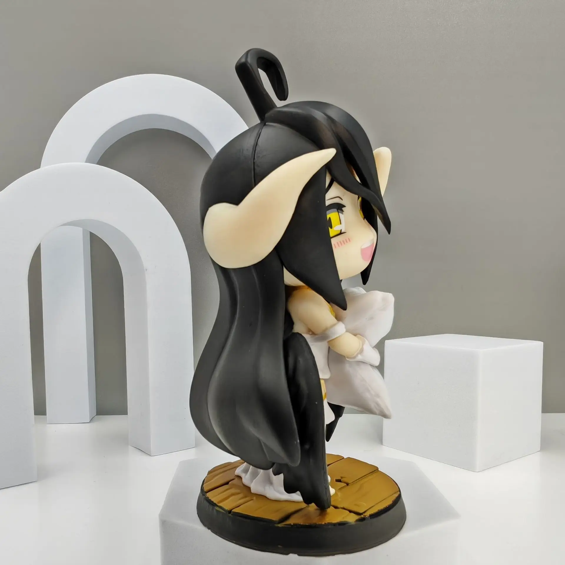 Mini almohada versión Q de Albedo de 12cm, estatuilla bonita para niña, periféricos de Anime Overlord, modelo de Pvc coleccionable, figuras de Albedo bonitas, juguetes