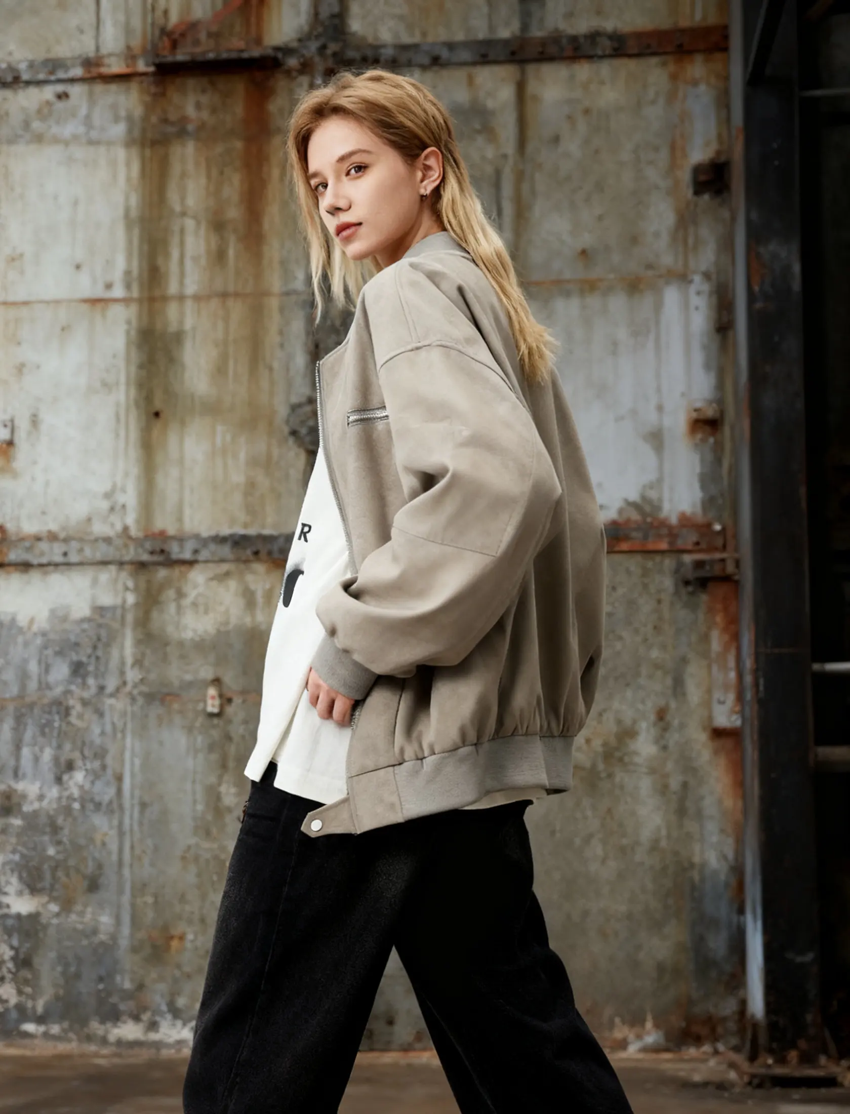 

Байкерские куртки Женская куртка Эмо Бархатная плиссированная короткая с бисером Романтический французский стиль Нежный Элегантный Мягкий Хэллоуин Рождество Простой