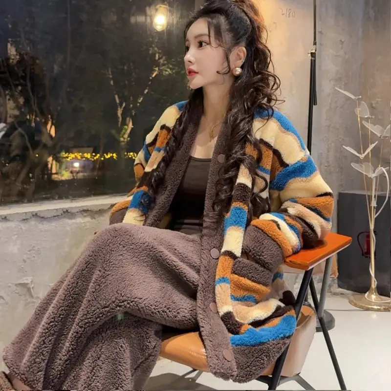 

High Weight Striped Sleepwear for Women in Autumn and Winter With Fleece Coral Fleece Suitable for Wearing Outerwear Warm Suit