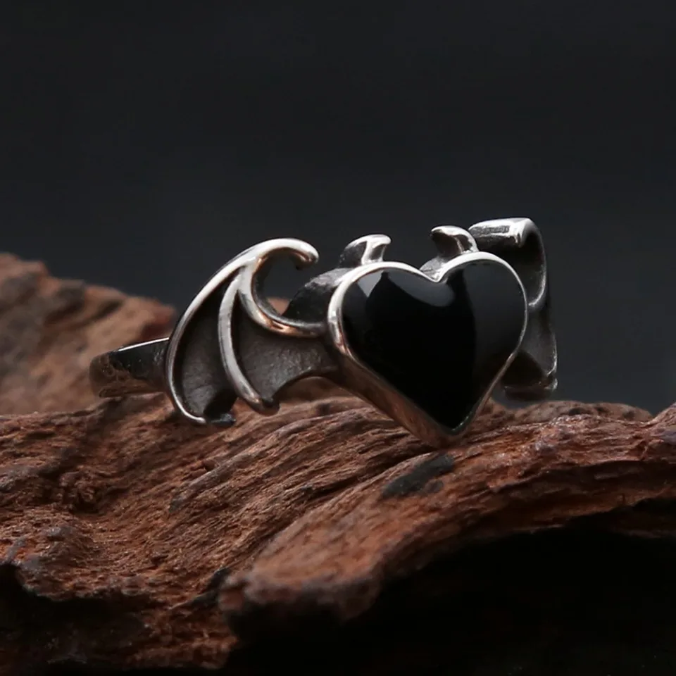 Fashion Vintage Angel Demon Wings Black Heart Ring For Men Women Gothic Biker 316L Stainless Steel Couple Romantic Jewelry Gifts