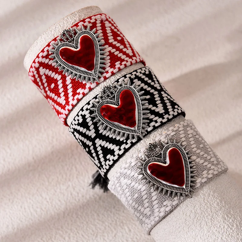 1pc Retro Sweet Elegant Fashion alloy Drop irregular heart woven fringe bracelet Women's jewelry gift