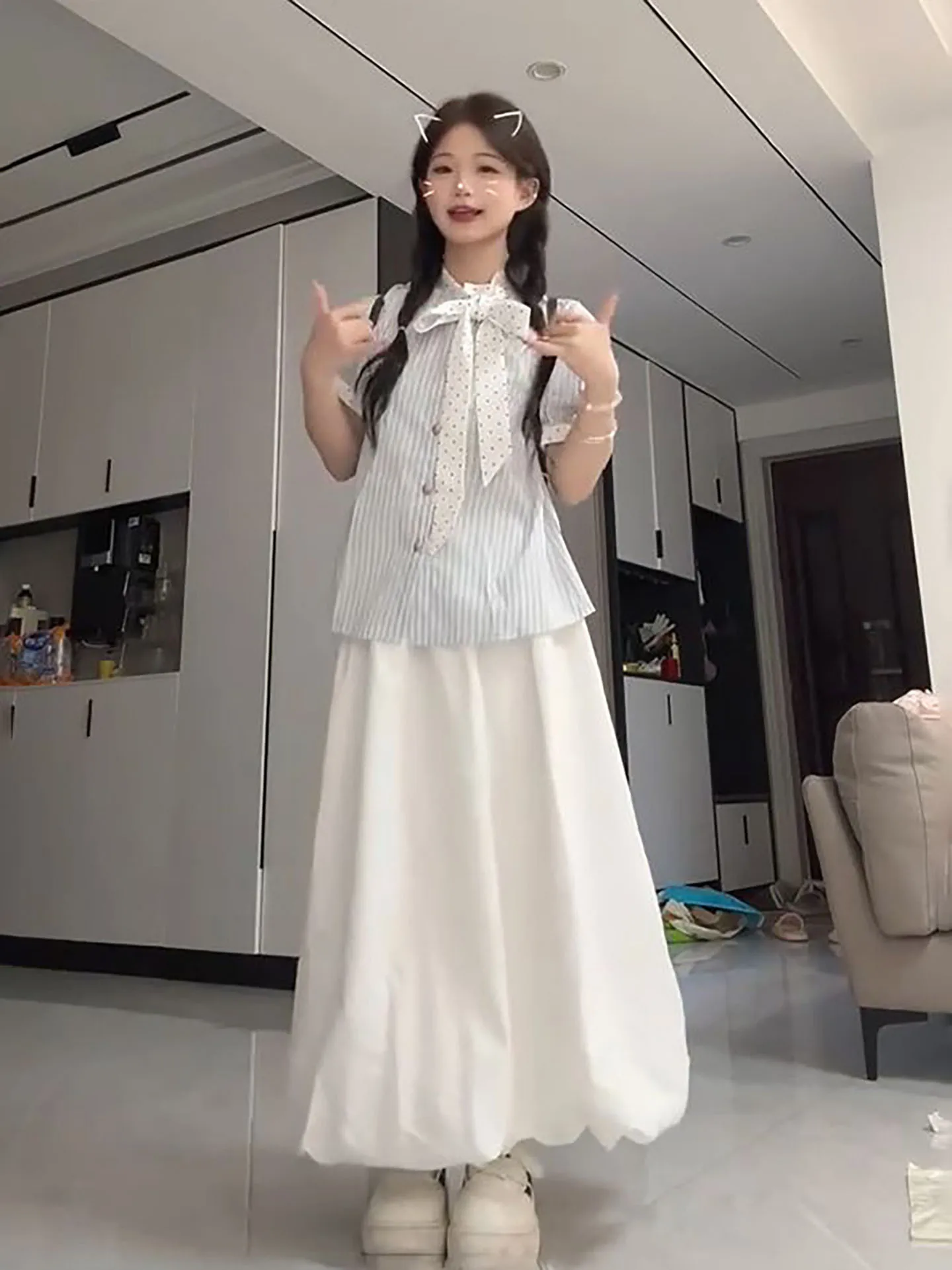 

Summer Sweet Girl Checkered Shirt And White Long Skirt Two-Piece Set Versatile Clothing Short Sleeve Regular Fit for Casual Wear