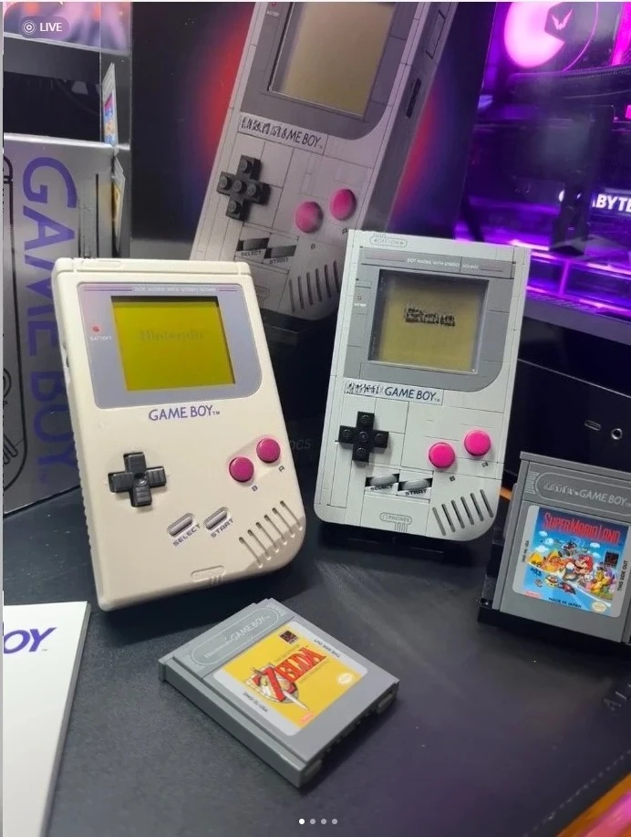 

Набор для сборки игровой консоли Super Game Boy, 421 деталь, креативный подарок для мальчиков, девочек, детей и взрослых, 72046