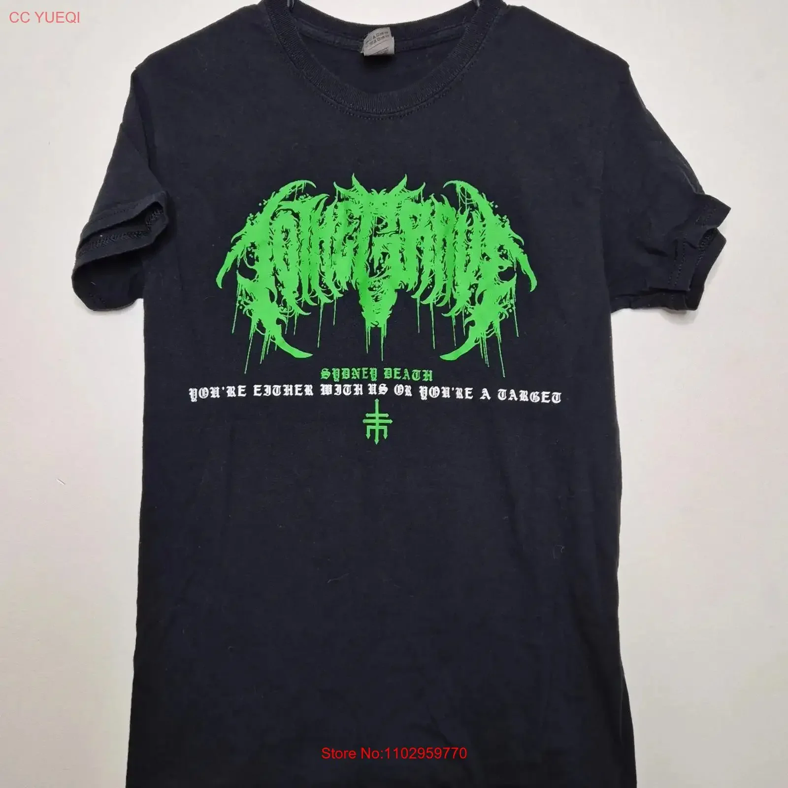 Футболка To The Grave Sydney Beach, размер S, винтажная, в стиле австралийской дэткор-группы, модная, стильная, дышащая, с эффектом потертости.