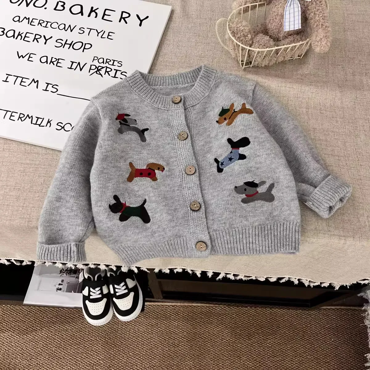 

Children's sweater cardigan Spring and Autumn new style western-style boy and girl cartoon dog jacket