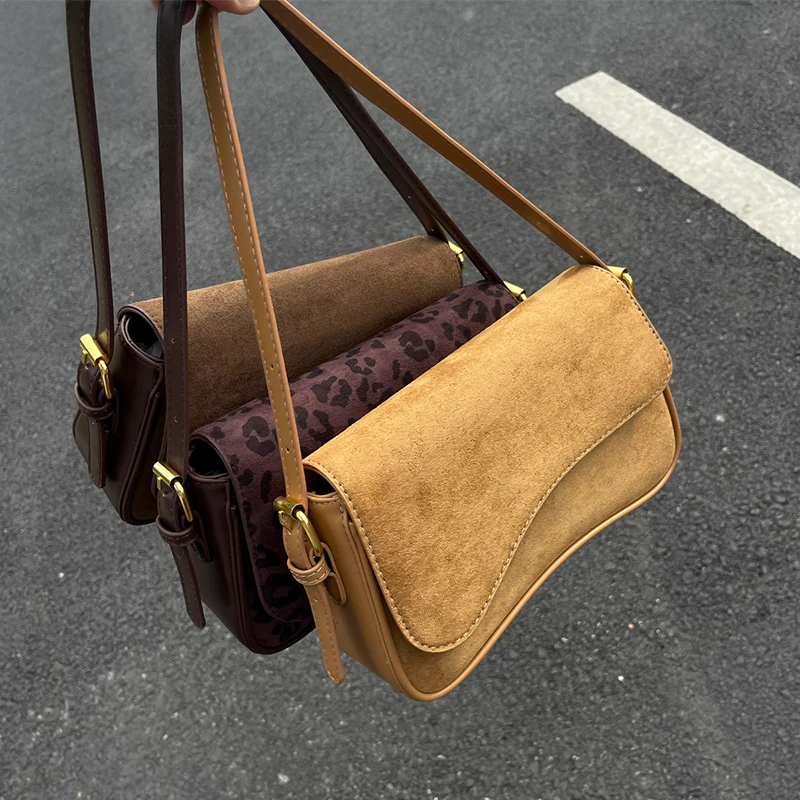 

Роскошные дизайнерские сумки через плечо для женщин, 2025 замшевая кожа, трендовая женская сумка подмышками, модный кошелек, сумки с клапаном