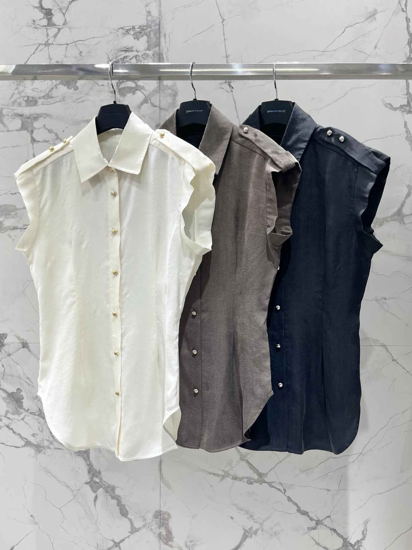 

Retro Style Women's Slim Fit Shirt No Sleeve Turn-down Collar Workwear Style Vintage Weathered Simple Fashionable