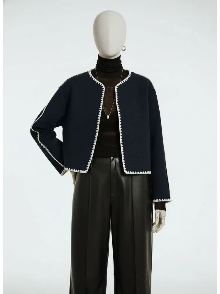 Freeacy 2026 ربيع جديد المرأة اقتصاص سترة الأزرق الداكن الأبيض صدفي خياطة المتضخم سترة الرجعية غير رسمية سترة معطف